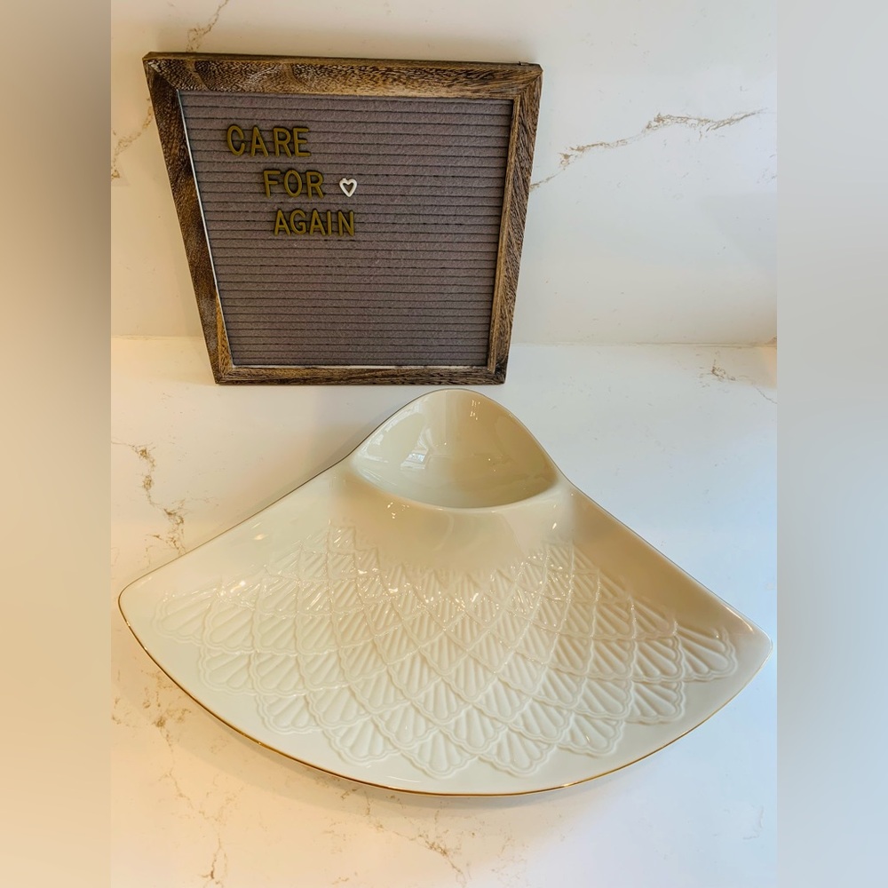 Lenox 16”  Serving Platter 16” x 12” NEW Unused Shell shaped - Picture 16 of 16